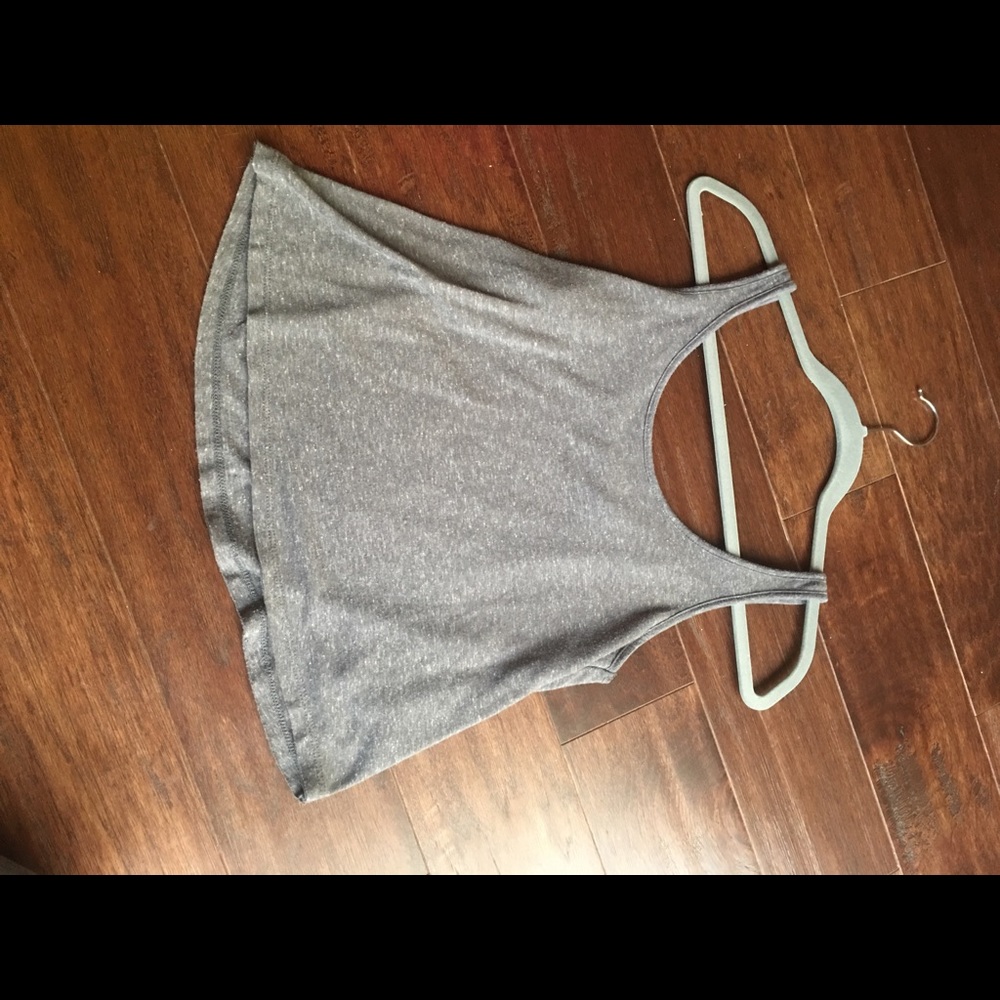 Gray M tank